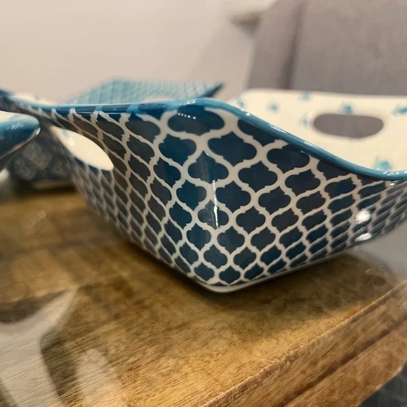 Set of 4 Nesting bowls Bronson Pinchot Home Double Handled Square serving